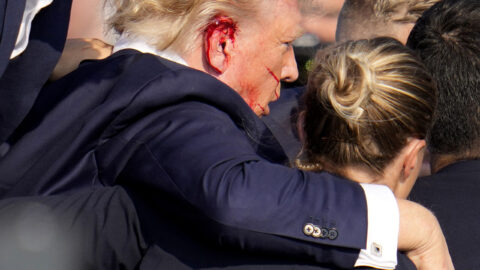 Donald Trump resultó herido en la oreja durante el atentado en Pensilvania el 13 de julio.