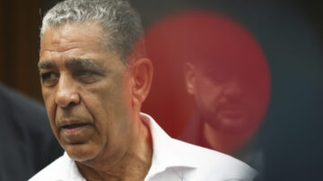 El senador demócrata de Nueva York Adriano Espaillat es el presidente del Caucus Hispano del Congreso.