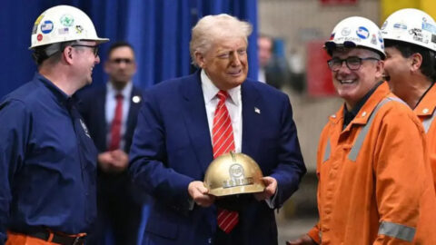 Trump el pasado viernes en una fábrica de acero en Pensilvania.